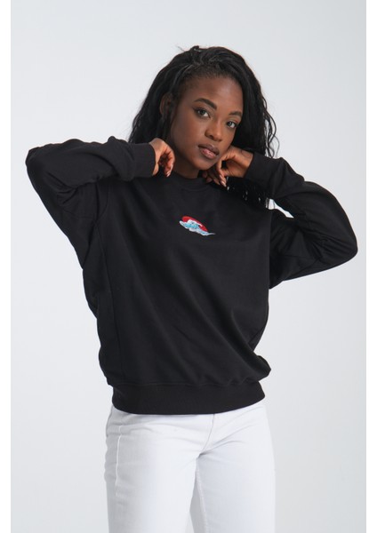 Japan Wave Kadın Yuvarlak Yakalı Nakışlı Siyah Sweatshirt fırsatları