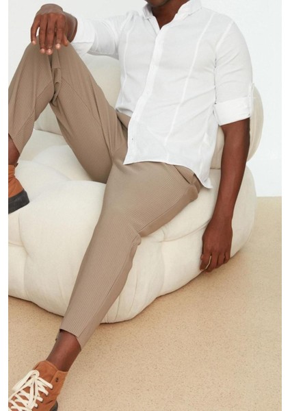 Erkek Moda Uzun Kol Dokuma Super Slim Fit Düğmeli Yaka Kulplu Apoletli Kolay Ütülenebilir Gömlek