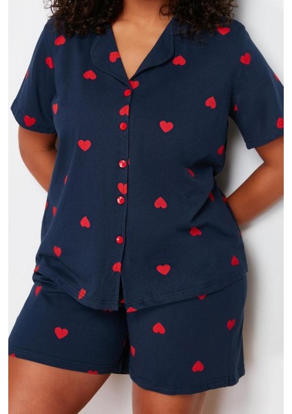 Büyük Beden Kadın Pamuklu Gömlek Yaka Kısa Kol Kalp Desenli Örme Pijama Takımı