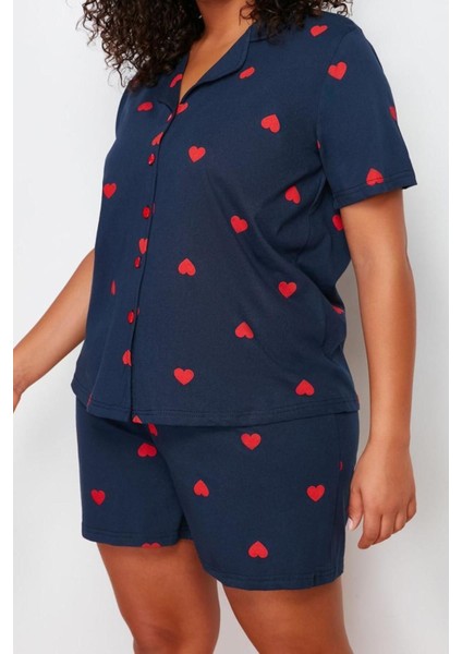 Büyük Beden Kadın Pamuklu Gömlek Yaka Kısa Kol Kalp Desenli Örme Pijama Takımı modelleri