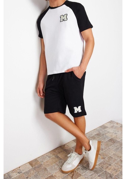 Erkek Pamuk Bisiklet Yaka Kısa Kol Beyaz Nakışlı Reglan Kol Örme Şortlu Pijama Takımı