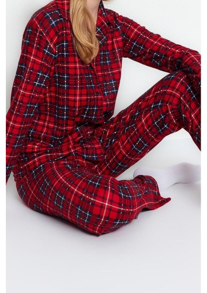 Kadın Polyester Gömlek Yaka Uzun Kol Yumuşak Hissiyatlı Ekoseli Uyku Bantlı Örme Pijama Takımı modelleri