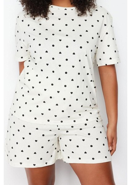 Büyük Beden Kadın Pamuklu Bisiklet Yaka Kısa Kol Kalp Desenli Örme Pijama Takımı modelleri