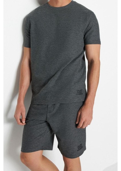 Erkek Pamuklu Bisiklet Yaka Kısa Kol Regular Fit Dokulu Örme Şortlu Pijama Takımı