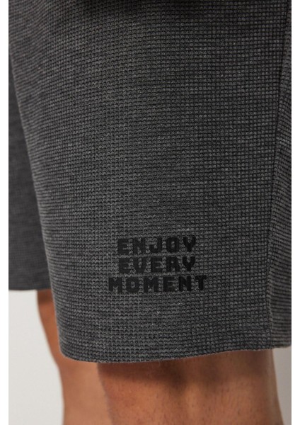 Erkek Pamuklu Bisiklet Yaka Kısa Kol Regular Fit Dokulu Örme Şortlu Pijama Takımı
