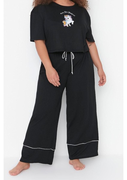 Büyük Beden Kadın Pamuklu Bisiklet Yaka Kısa Kol Baskılı Wide Leg Crop Boy Örme Pijama Takımı