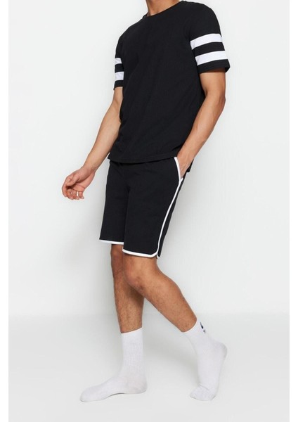 Erkek Bisiklet Yaka Kısa Kol Regular Fit Bisiklet Yaka Kol Şeritli Şortlu Pijama Takımı fiyatları