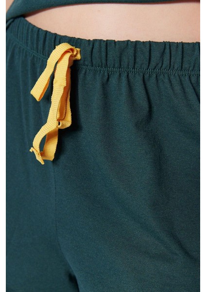 Kadın Pamuk Bisiklet Yaka Kısa Kol Nakışlı Fırfır Detaylı T-Shirt-Şort Örme Pijama Takımı