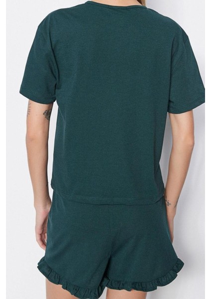 Kadın Pamuk Bisiklet Yaka Kısa Kol Nakışlı Fırfır Detaylı T-Shirt-Şort Örme Pijama Takımı