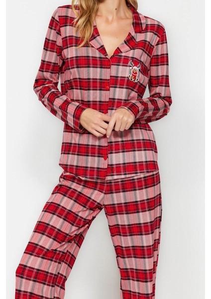 Kadın %100 Pamuk Gömlek Yaka Uzun Kol Geyik Desenli Ekoseli Tshirt-Pantolon Örme Pijama Takımı modelleri
