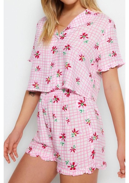 Kadın Viskon Gömlek Yaka Kısa Kol Pembe Çiçek Desenli Viskon Gömlek-Şort Dokuma Pijama Takımı modelleri