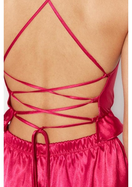 Kadın Polyester Bisiklet Yaka Askılı Kol Fırfırlı ve Sırt Ip Askılı Saten Dokuma Pijama Takımı fiyatları