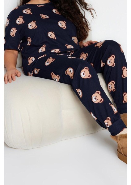 Büyük Beden Kadın Pamuklu Bisiklet Yaka Kısa Kol Ayıcık Desenli Örme Pijama Takımı