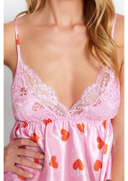 Kadın Polyester V Yaka Askılı Kol Saten Kalpli Dantel Detaylı Ip Askılı Dokuma Pijama Takımı