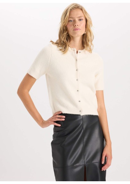 Regular Fit Bisiklet Yaka Basic Düz Düğmeli Kısa Kollu Triko Hırka D3526AX24WN