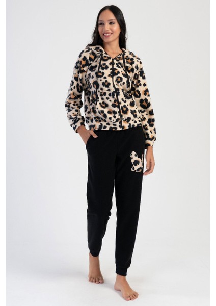 Kadın Uzun Kol Polar Kapüşonlu Fermuarlı Leopar Bej Pijama Takım C6T6N0O304