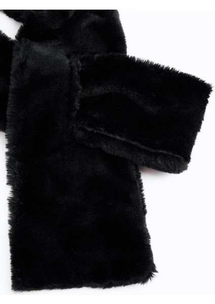 Siyah Peluş Atkı