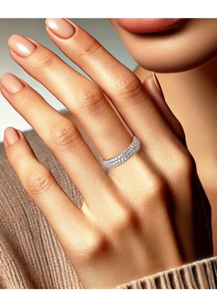 Üç Sıra Tamtur Zikon Taşlı Attractive Kadın Gümüş Yüzük modelleri