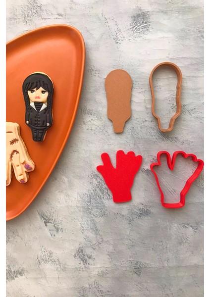 2'li El ve Wednesday Hamur Şekillendirici Seti, Seramik, Oyun Hamuru Kalıbı, 7x8 Cm, Kurabiye Kalıbı modelleri