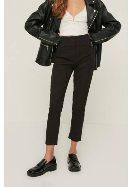 Kadın Yeni Moda Boru Paça Regular Boy Dokuma Cigarette Dar Paça Bel Dikiş Detaylı Pantolon fiyatları