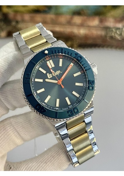LC07945.270 Erkek Kol Saati Gümüş-Sarı Renk Bileklik Hediyeli