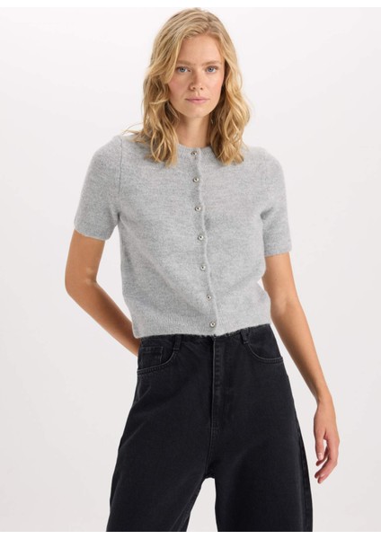 Regular Fit Bisiklet Yaka Basic Düz Düğmeli Kısa Kollu Triko Hırka D3526AX24WN