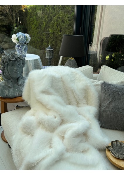 Peluş Örtü Kaymaz Koltuk Örtüsü Lolita Koltuk Örtüsü 160 x 100 cm