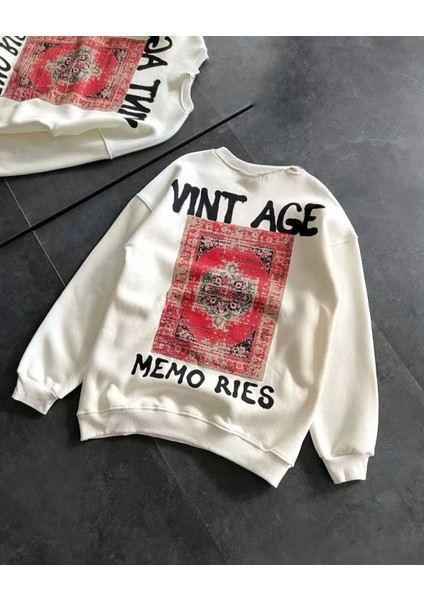 Sırt Vintage Baskılı Sweatshirt