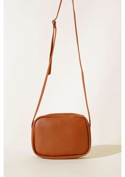 Orijinal Kadın Mini Urban Çapraz ve Ayarlanabilir Askılı Omuz Çantası fiyatları