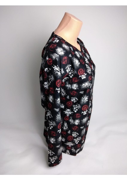 Kadın Siyah Desenli V Yaka Uzun Kollu Yanları Yırtmaçlı Mevsimlik Süet Anne Penye Tişört Bluz