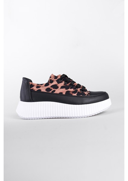 Bağcığı Taş Detaylı Kadın Sneaker
