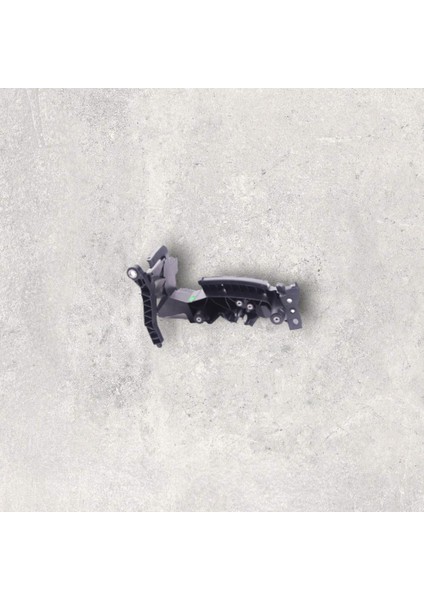 8R0805608B Far Alt Braketi Sağ Audı Q5 2009-2012