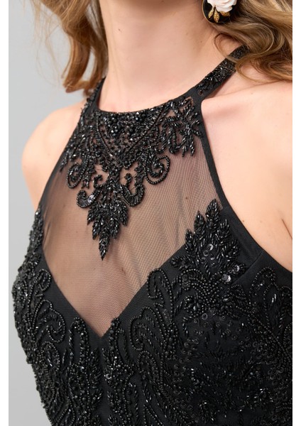 Halter Yaka Boncuk Işlemeli Asimetrik Tafta Etekli Elbise Standart Renk K2562103_089 fırsatları