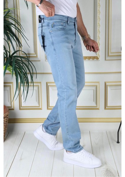 Erkek Buz Mavi Regular Fit Rahat Kesim Esnek Likralı Denim Jeans Şık Kot Pantolon