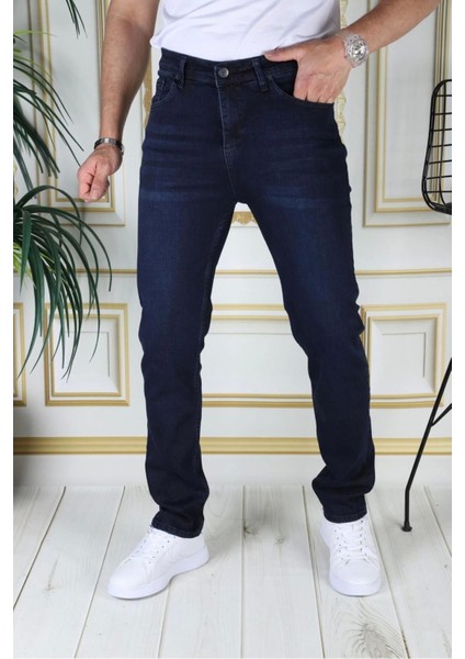 Erkek Koyu Mavi Renk Regular Fit Rahat Kesim Esnek Likralı Denim Jeans Şık Kot Pantolon