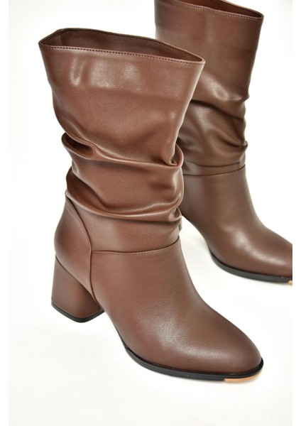 T848243009 Kahverengi Kalın Topuklu Kadın Bot fırsatları