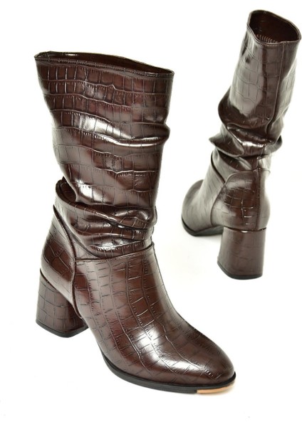 T848243011 Kahverengi Kroko Baskı Kalın Topuklu Kadın Bot fiyatları
