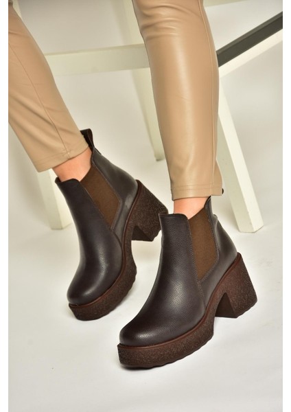T996220009 Kahverengi Kalın Topuklu Kadın Bot