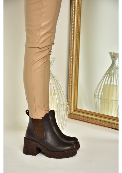 T996220009 Kahverengi Kalın Topuklu Kadın Bot fırsatları