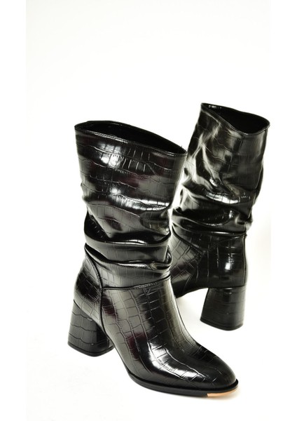T848243011 Siyah Kroko Baskı Kalın Topuklu Kadın Bot modelleri