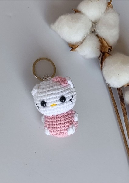 El Emeği Örme Sevimli Hayvanlar Hello Kitty Figurlü Minik Anahtarlık