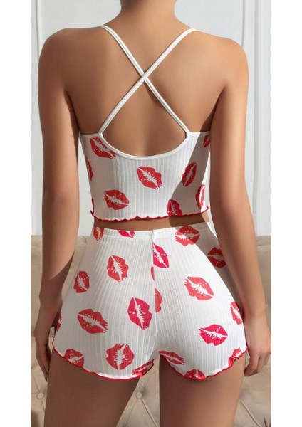 Beyaz Ince Askılı Dudak Desenli Kısa Şortlu Kadın Saten Pijama Takımı