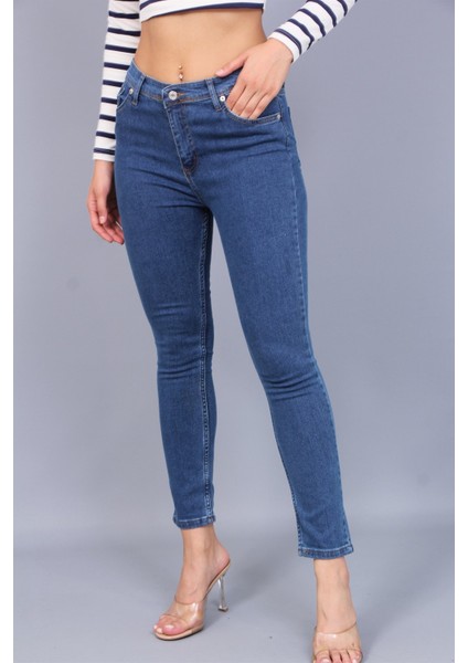 Biltex Jeans Kadın Yüksek Bel Dar Paça Likralı Büyük Beden Enzim Kot Pantolon