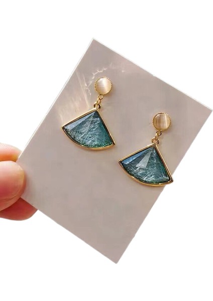 Moonriverkore Tarzı Kamelya Tarzı Delinmemiş Küpe Inci Çiçek Dama Tahtası Elmas Küpe Kadınlar Için (Yurt Dışından)