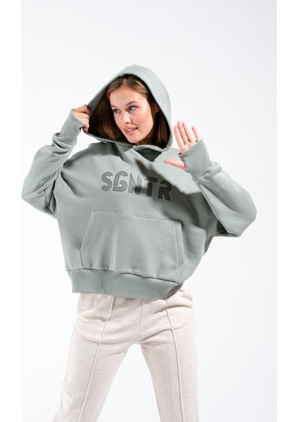 724513_KADIN Kapüşonlu Oversize Kanguru Cepli Sweatshirt