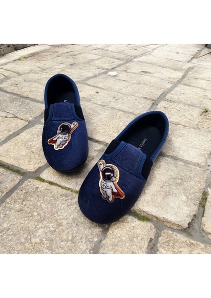 Işıklı Astronot Kışlık Ev Pandufu fiyatları