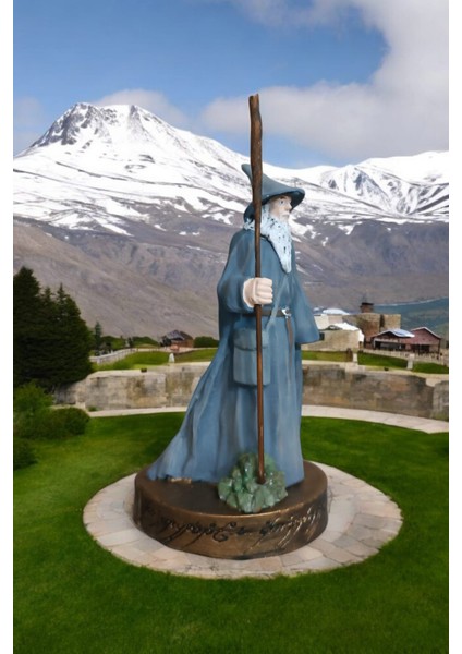 Yüzüklerin Efendisi Gandalf Karakteri Dekoratif Obje El Boyaması 18X9 cm indirimleri