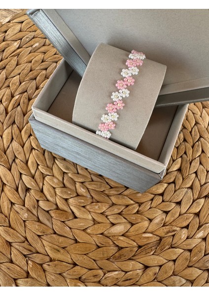 Kum Boncuk Papatya Bileklik