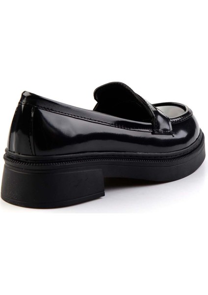 Siyah Rugan Kadın Loafer Ayakkabı K01129107008 modelleri