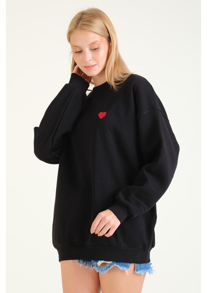 Kadın Kalp Nakışlı 3 Ip Şardonlu Oversize Sweatshirt Siyah